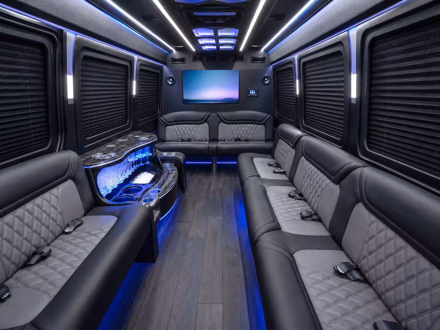airport transfers from st clair shores to dtw for government and military groups