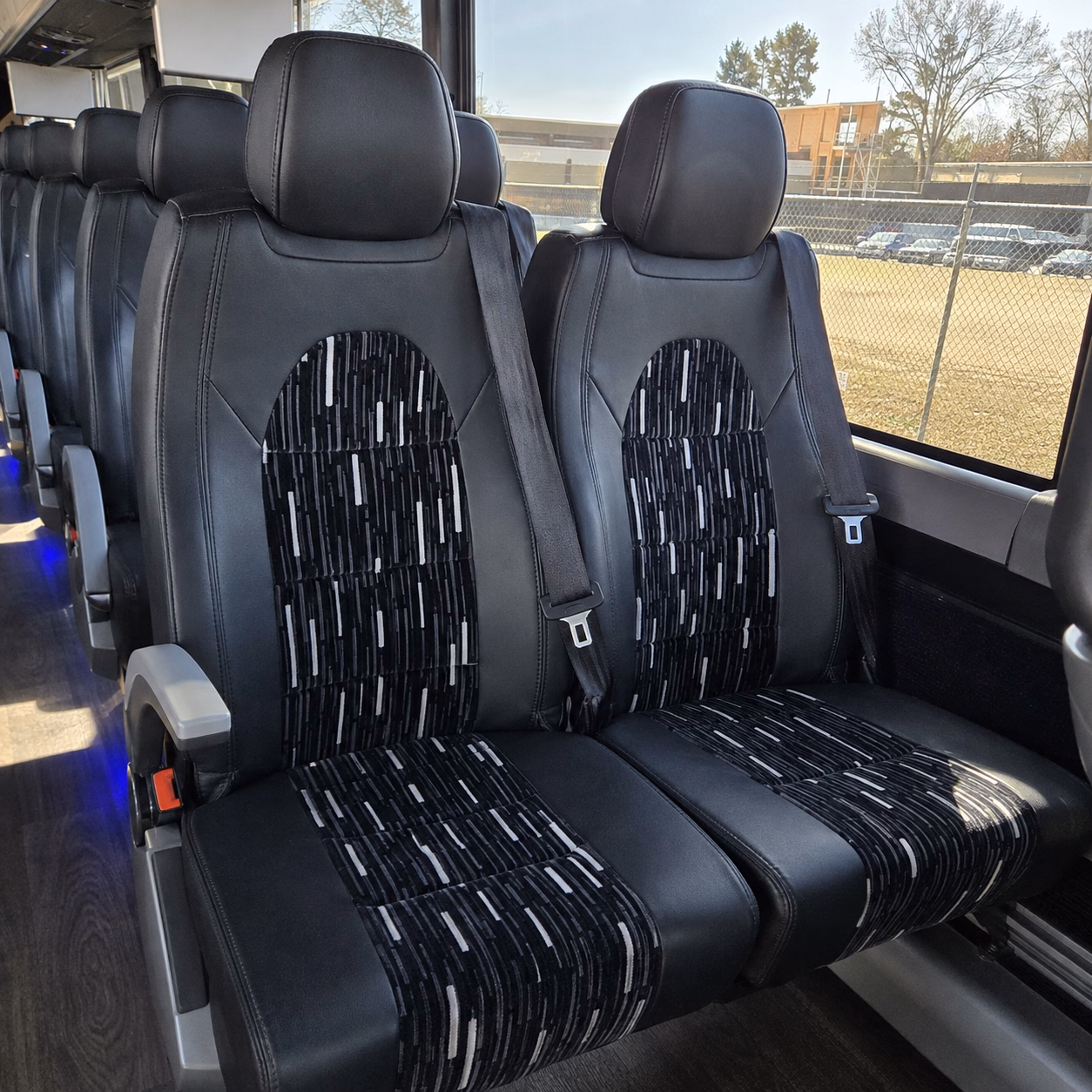 charter bus pickup and drop off at dtw s mcnamara and evans terminals