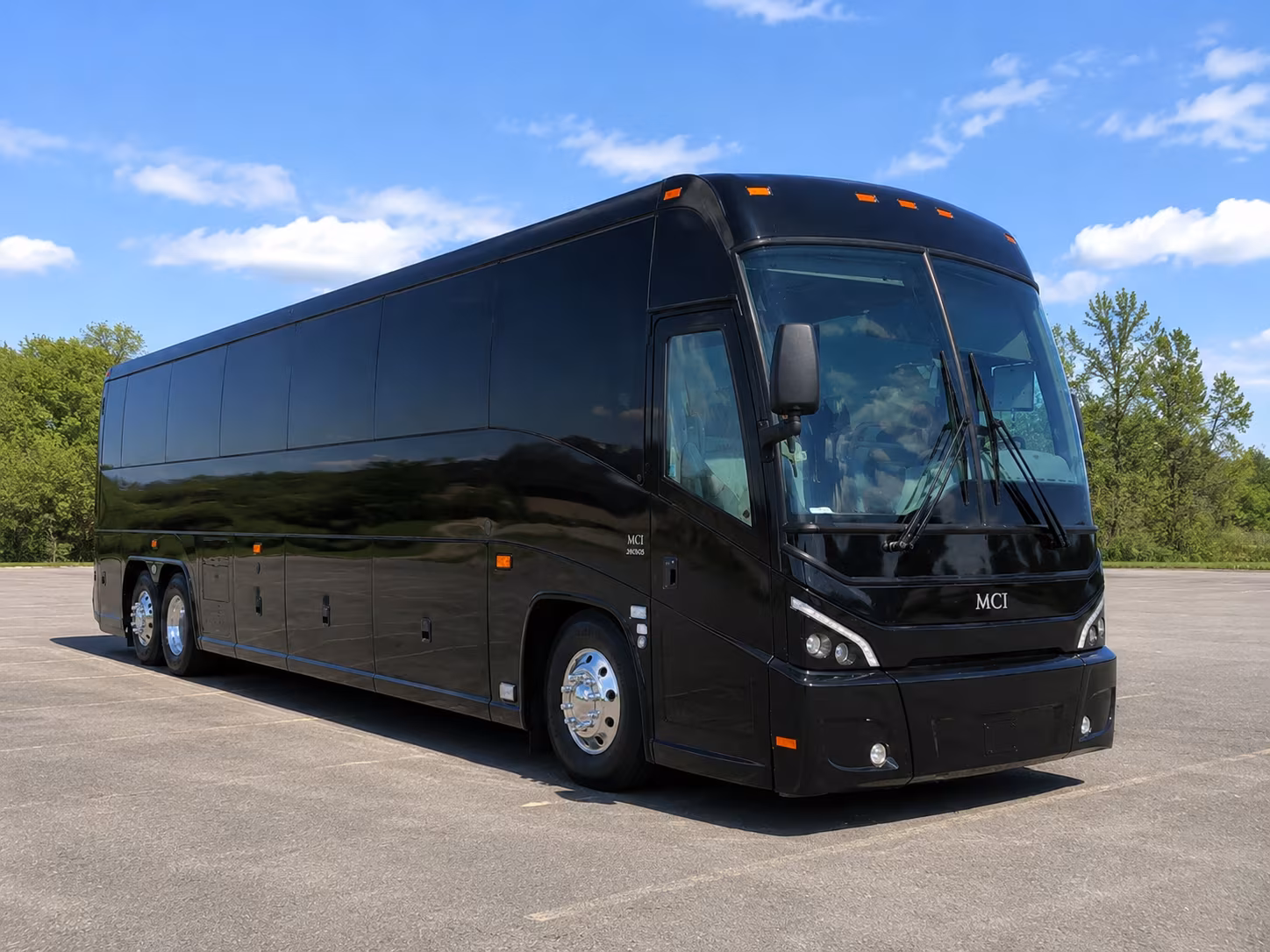 charter buses to belle isle park and the dossin great lakes museum