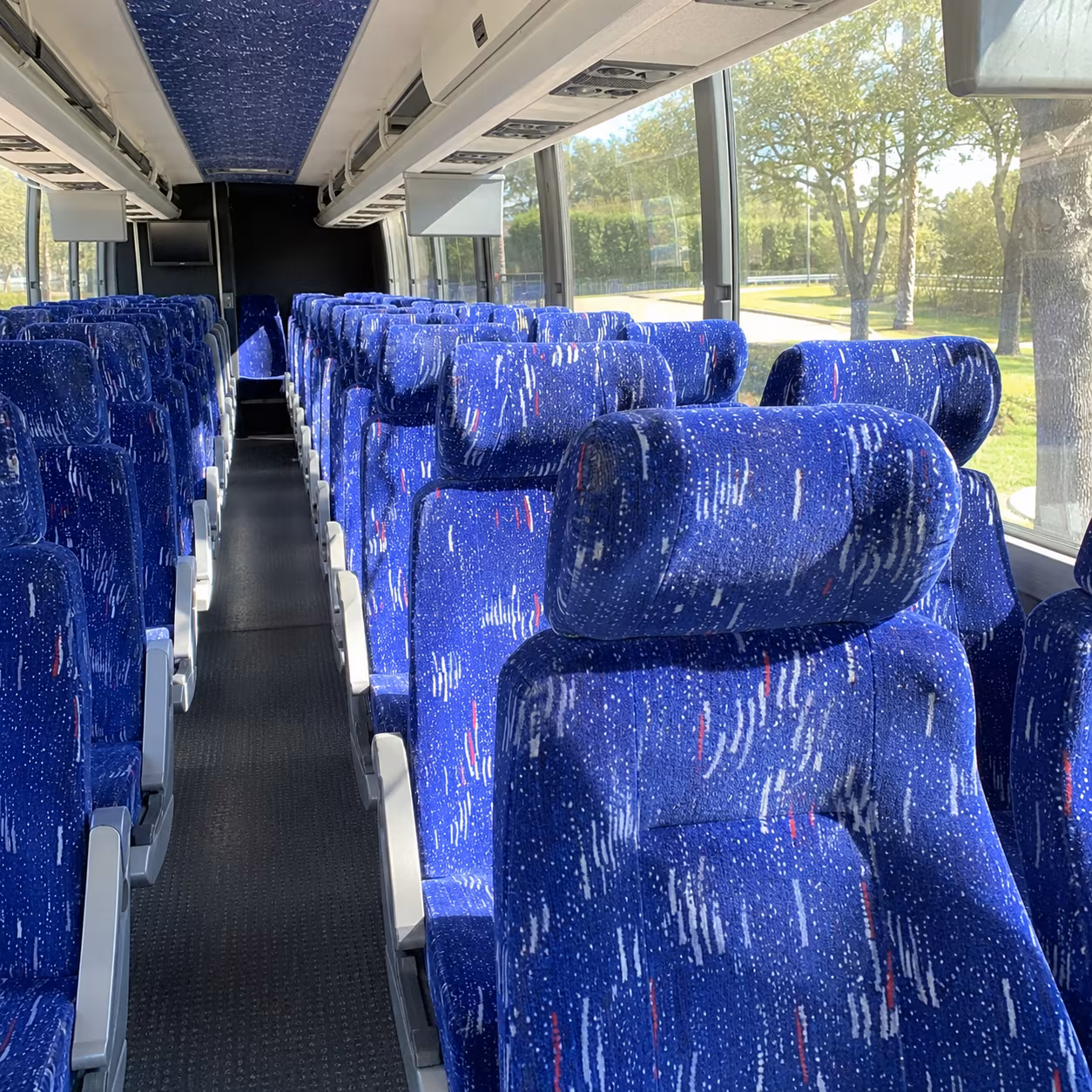 how distance and duration affect charter bus rates in st clair shores