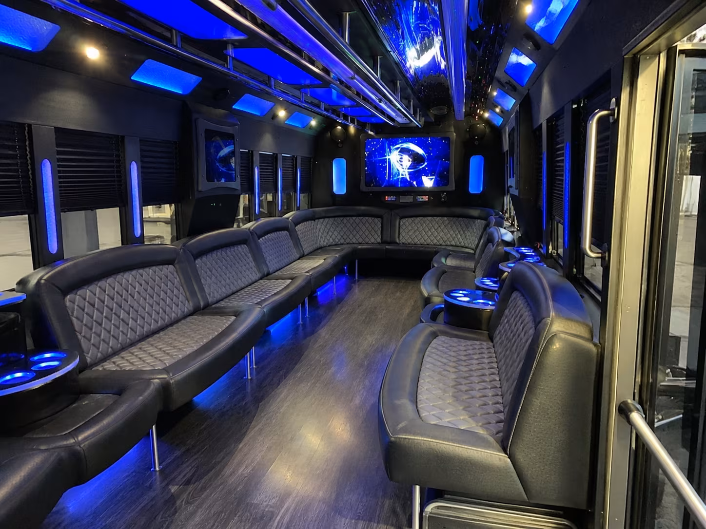 st clair shores 28 passenger party bus interior