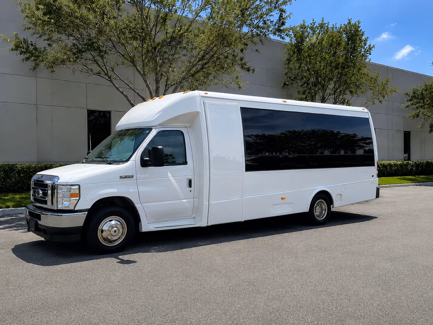 st clair shores wine tour brewery transportation onboard